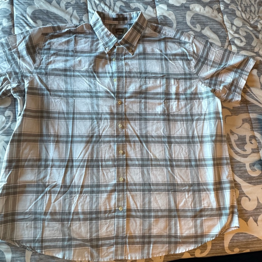 Men's Short-Sleeve Plaid Button-Up Shirt - Light Gray/Light Blue/White